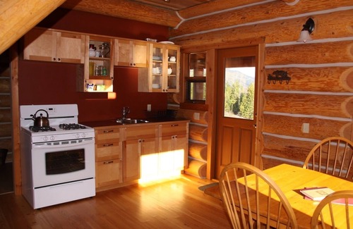 Cherryville Cabina | cabaña de madera moderna en la naturaleza virgen en un lago privado