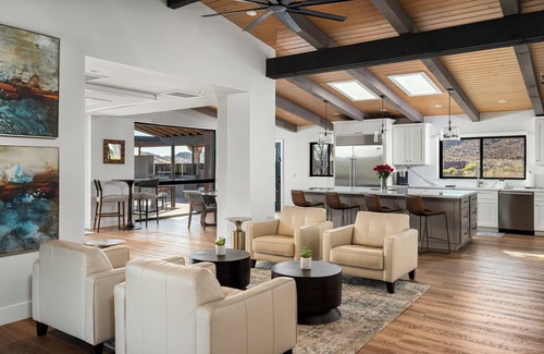 Cave Creek Casa | Modern Lookout - A Desert Point of View