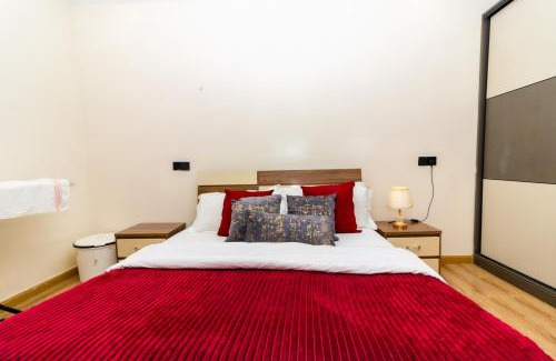 Thompson Estate Apartamento | Modern luxe 2 BED Apt with pool & Gym