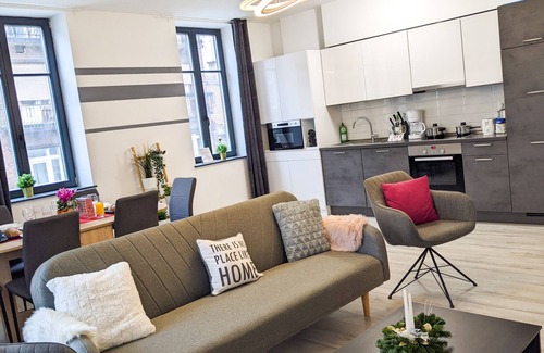 Terezvaros Condominio | MODERN LUXE CONDO IN HEART OF DOWNTOWN BUDAPEST *ROOFTOP SWIMMING POOL*