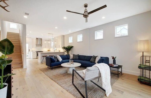East MLK Casa | Modern, Luxe Home | Hot Tub
