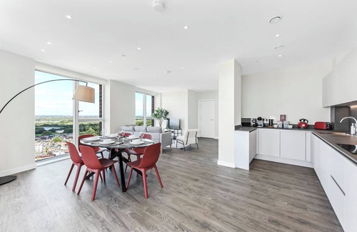 Streatham Apartamento | Modern Luxurious 3BR Flat with Lovely Views