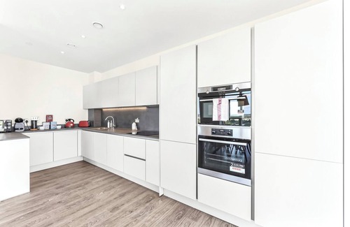 Streatham Apartamento | Modern Luxurious 3BR Flat with Lovely Views
