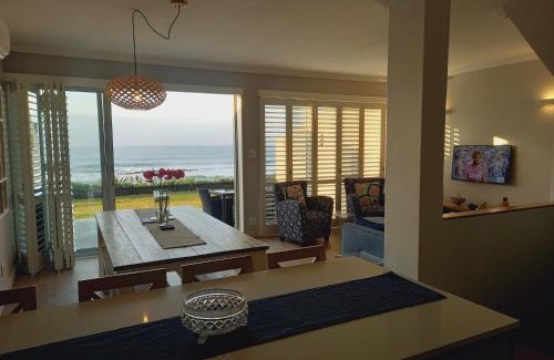 Shaka's Rock Villa | Modern & Luxurious Beachfront Villa