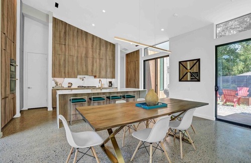 Northwest Dallas Casa | Modern Luxurious Midway Hollow | Driem House