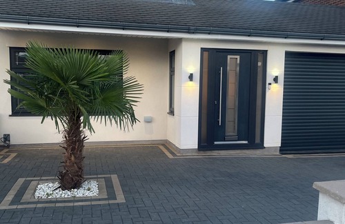 Luton Casa | Modern Luxurious Town House in Luton