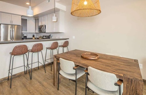 Big Sky Apartamento | Modern Luxury 1 Bedroom Condo Big Sky Town Center