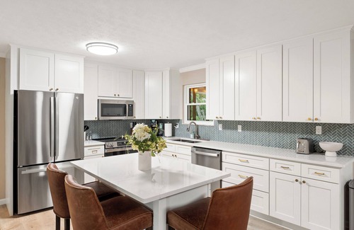 Maryville Casa | Modern Luxury 3-bedroom house in Maryville - Close to Knoxville and Smokies!