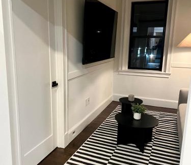 Quincy Apartamento | Modern Luxury Apartment in City