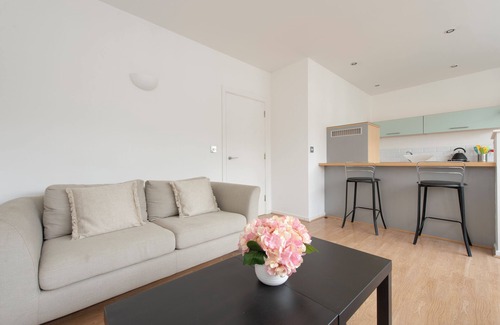 Bow Apartamento | Modern Luxury Appt by Bow Road Station