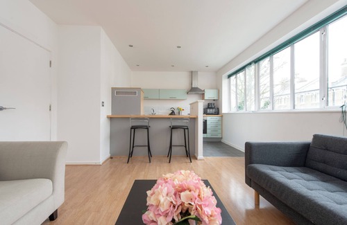 Bow Apartamento | Modern Luxury Appt by Bow Road Station