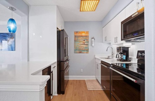 Northeast Virginia Beach Apartamento | Modern Luxury Design & Panoramic Ocean Views! 1106