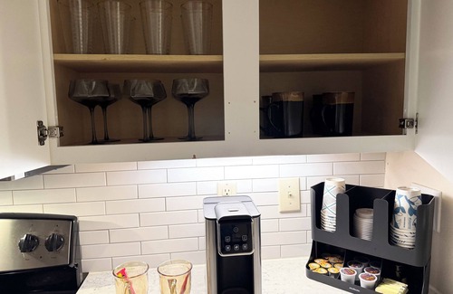 Houston Apartamento | Modern Luxury Downtown Houston Condo -Stylish Stay in the Heart of the City