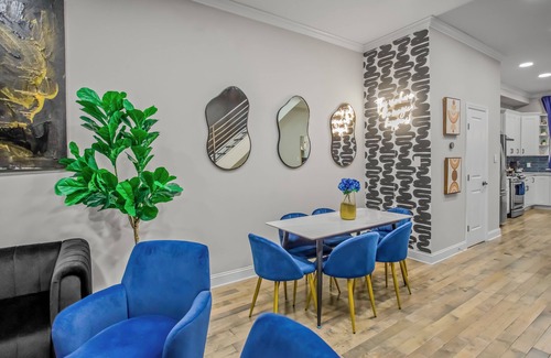 Brewerytown Casa | Modern Luxury Escape w/Movie Screen & Backyard Fun