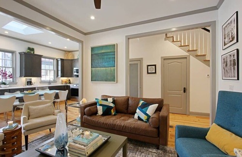 Beach Institute Casa | Modern Luxury Getaway | Heated Pool