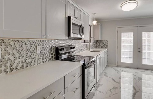 Northeast Carrollton Casa | Modern Luxury Home 3BR - new and spacious!