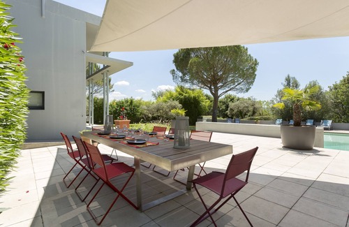 Cadenet Casa | Modern Luxury House in Provence