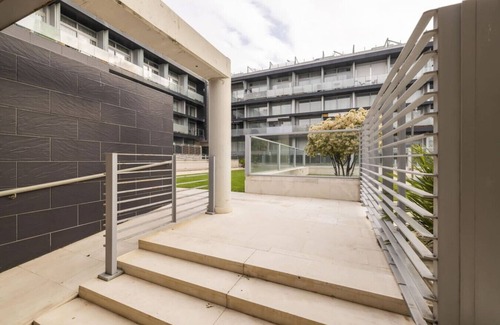 Villa de Vallecas Apartamento | Modern Luxury in Prime Location