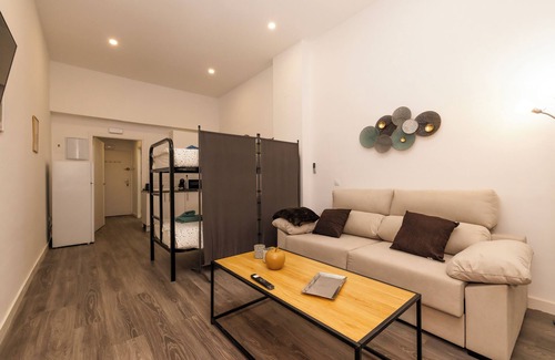 Villa de Vallecas Apartamento | Modern Luxury in Prime Location