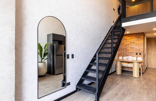 Barrios Unidos Apartamento | Modern Luxury Loft near El Virrey – Top Floor
