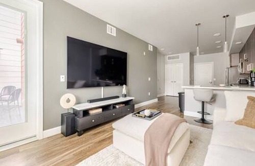 Downtown Sacramento Apartamento | Modern Luxury Mid-Rise In The Heart Of The City