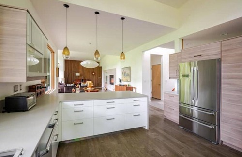 Marmot Casa | Modern Luxury Nestled in The Woods