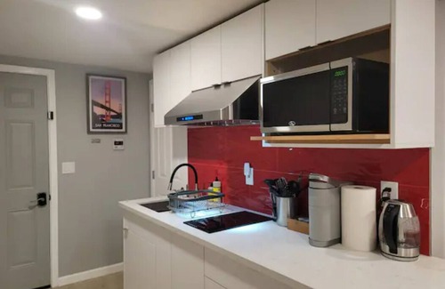 Ashland Apartamento | Modern Luxury Oasis Near San Francisco/Oakland
