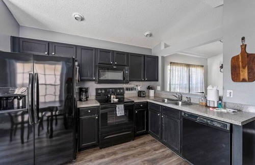 Ridgewood Lakes Casa | Modern Luxury~Pool~Games~Disney~No Rear Neighbors