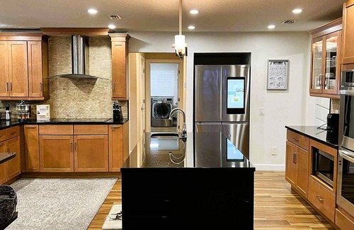 Longwood Casa | Modern Luxury Retreat - Bright, Cozy & Family-Ready near Orlando, FL