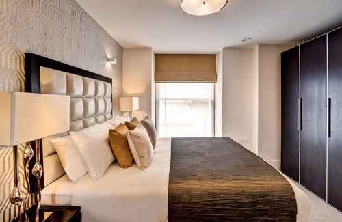 Swiss Cottage Apartamento | Modern, Luxury Two-Bed Apartment with Private Patio