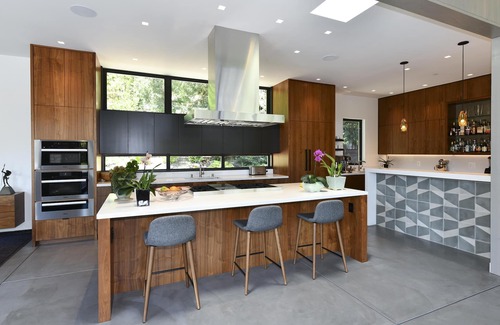 Sonoma Casa | Modern Luxury Villa at base of Sonoma Mountain- Includes Wine Tasting Passport
