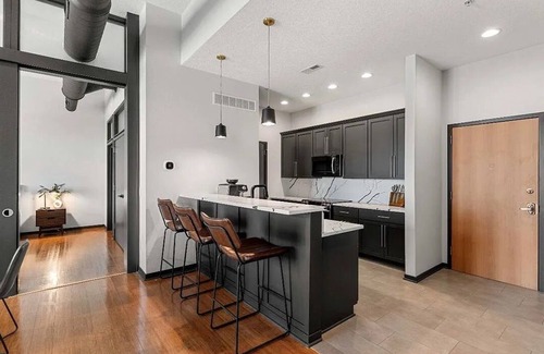 West Des Moines Condominio | Modern Luxury West Des Moines Condo