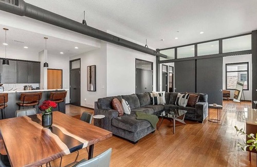 West Des Moines Condominio | Modern Luxury West Des Moines Condo
