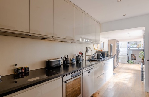 Quartier de Javel Casa | Modern Majesty, by Veeve