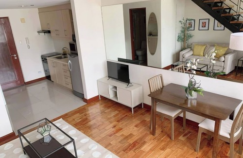 San Lorenzo Condominio | Modern Makati Condo for Rent - City Views & Convenience
