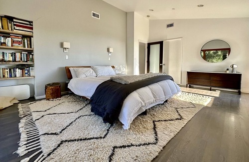 Malibu Casa | Modern Malibu Farm with ocean, mountain and sunset views on 22 acres