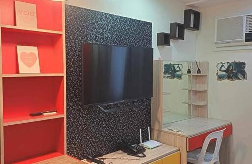 Mandaue Apartamento | Modern Marvel themed Condo