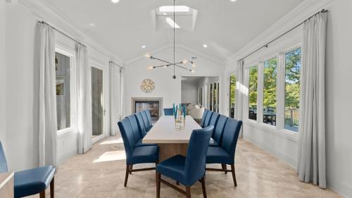 Denver Casa | Modern Masterpiece by AvantStay Waterfront Private Dock