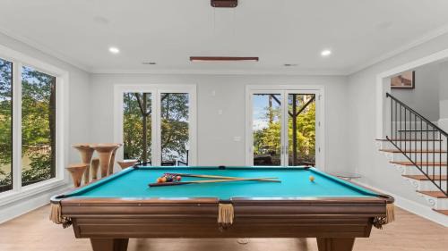 Denver Casa | Modern Masterpiece by AvantStay Waterfront Private Dock
