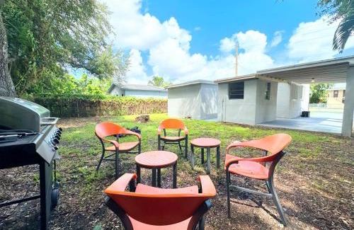 Miami Shores Casa | Modern Miami Family Cottage Beach 15 min