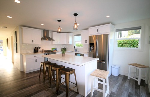 Stinson Beach Casa | Tarifas con descuento !! Cabaña moderna de mediados de siglo