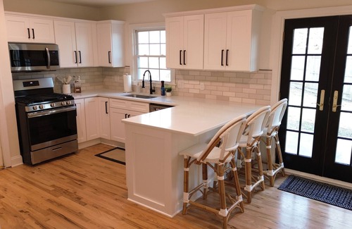 Mission Casa | Modern Mission Escape Home - Family Friendly - Close to All Attractions