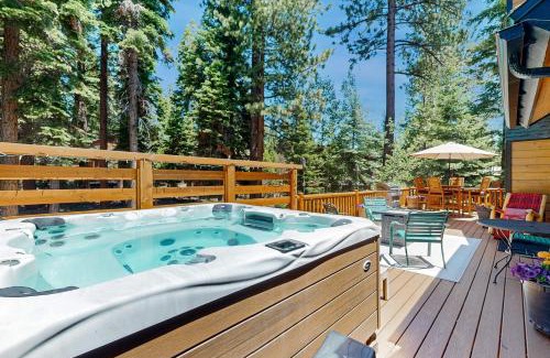 Kings Beach Casa | Modern Mountain Home