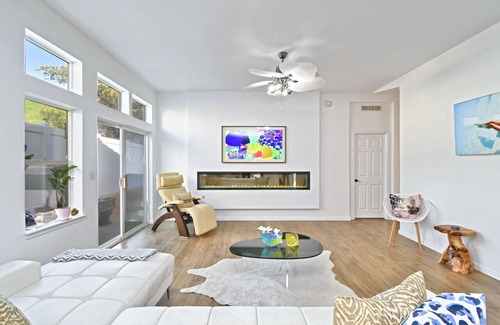 Topanga Casa | Modern Mountain-Top Designer Los Angeles Home. State of Art