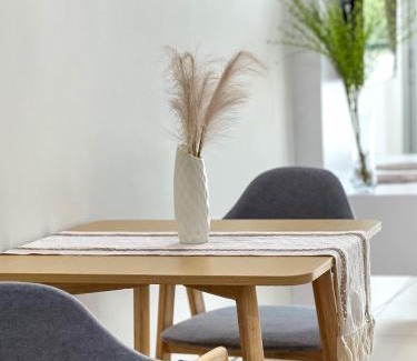 Larut Apartamento | Modern Muji Home Retreat near Taiping Lake Garden with Free Netflix
