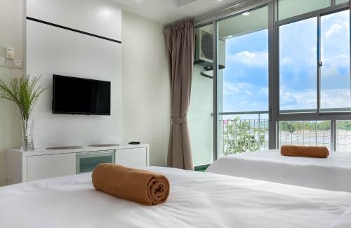 Larut Apartamento | Modern Muji Home Retreat near Taiping Lake Garden with Free Netflix