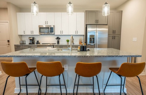 Athens Apartamento | Modern, New Apt | Pool | Long Stays