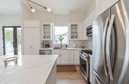 Claremont Cabaña | Modern New Build 2 Bed 2 Bath Casita in Quiet Claremont Neighborhood 15%discount