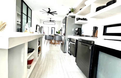 Chelem Casa | Modern new build / one level with pool / near the beach and close to town