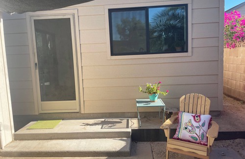 F. Q. Story Apartamento | Modern, newly built detached guest house in historic CenPho, bordering DT PHX